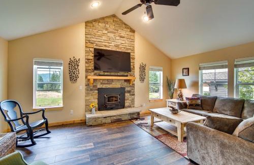 Ronald House | Cozy Ronald Retreat with Community Amenities!
