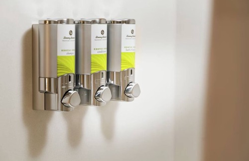 University District Hotel | Cozy Room Perfect for University Visits, w/Tea/Coffee Maker