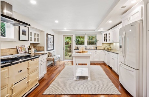Palo Alto House | Cozy rooms near Stanford and Palo Alto Downtown