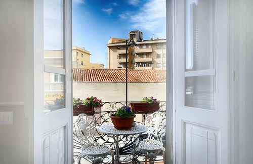 Olbia City Centre Apartment | Cozy rooms to rent in Olbia City Center