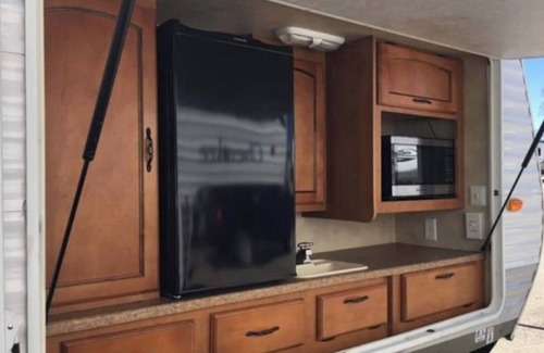 Sault Ste. Marie House | Cozy RV in Pleasant Sault Ste. Marie with AC - Sleeps 7