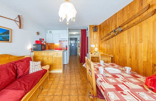 Montgellafrey Apartment | Cozy studio for 4 with balcony and TV in Saint-François-Longchamp