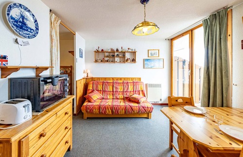Montgellafrey Apartment | Cozy studio for 4, balcony, at the foot of the slopes
