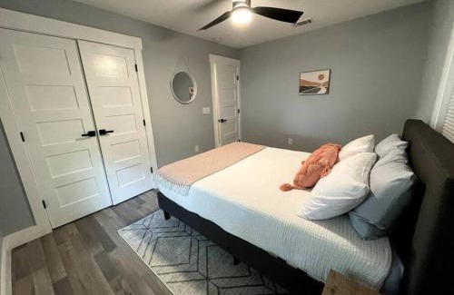 Midtown House | Cozy Savannah 5BR Home