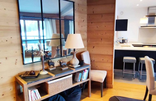 Isola Apartment | Cozy ski-in/ski-out apartment with terrace and parking