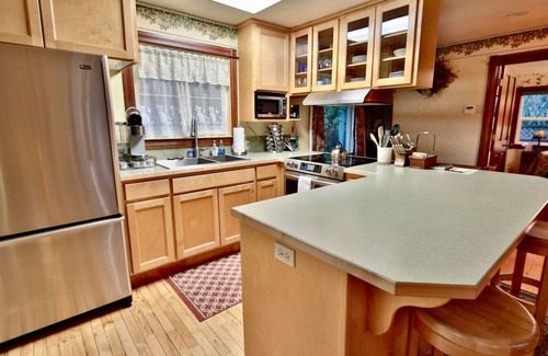 Beaver Cabin | Cozy Sol Duc River Riverfront Retreat w/Hot Tub
