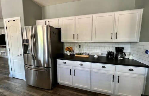 Presidio De La Madera House | Cozy, spacious & beautiful renovated home! Lake, parks, casino nearby.