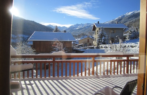 Les Allues Ski Chalet | Cozy, Spacious Chalet with Sauna and Fireplace