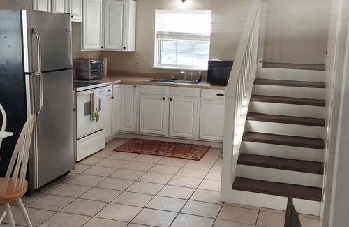 Lake George House | Cozy Stable Apartment - Bring your horse !