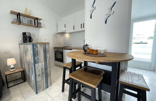 Bretignolles-sur-Mer Apartment | Cozy Studio with Pool & Tennis, Near Beach, Sleeps 3 - Bretignolles-sur-Mer