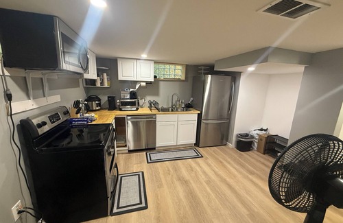 Farmington Hills Apartment | Cozy studio basement in charming Farmington Hills