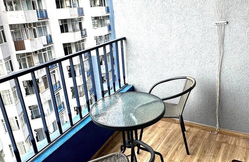 New Boulevard Apartment | Cozy Studio by the Sea – Walk to Beach, Shops & Cafes, Prime Location