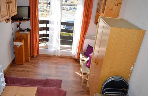 Pyrenees 2000 Apartment | Cozy Studio Cabine, Proche des Pistes, Exposé Sud-Ouest, Animaux Acceptés