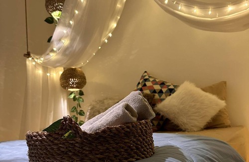 Al Duqqi Apartment | Cozy studio