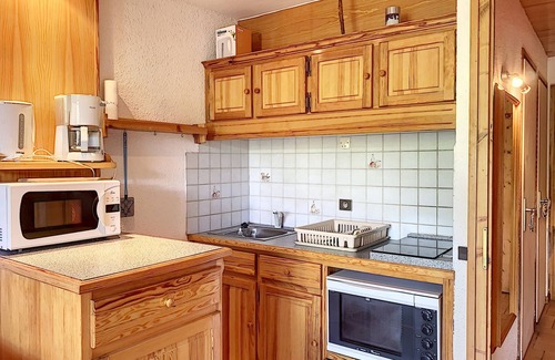 Demi-Quartier Apartment | Cozy studio for 3 with terrace, parking, and ski locker in Combloux