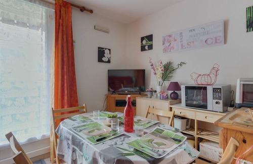 Esquieze-Sere Apartment | Cozy Studio for 4 with Garden, Parking, Near Ski & Shops, Quiet Area