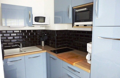 Arette Apartment | Cozy Studio for 4 with Balcony, Ski-In/Ski-Out Access, Free Parking, and Ski Locker
