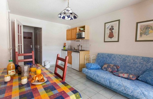 La Salle-les-Alpes Apartment | Cozy Studio with Mountain Views, Shuttle to Slopes & Private Ski Locker
