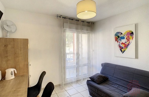 Lamalou-les-Bains Apartment | Cozy Studio Near Spa, Pet-Friendly, WiFi, Balcony, and Free Parking