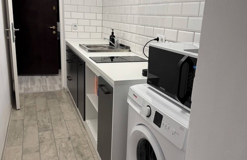 Sector 3 Apartment | Cozy Studio Near Titan Park -Ideal for Your Stay!