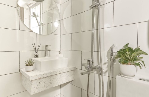 Hai Ba Trung Apartment | Cozy Studio/Netfilx/5mins to Old Quarter/city view/washing