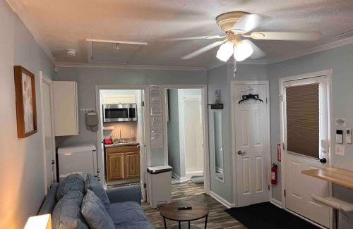 Burton Apartment | Cozy Studio Retreat. Pet Yes