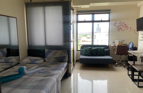 Mabolo Apartment | Cozy Studio, super fast internet, workspace and washer