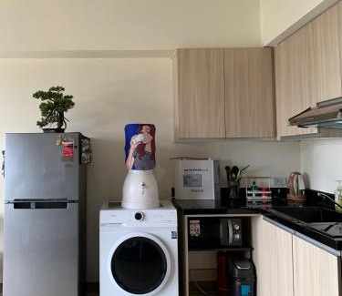 Mabolo Apartment | Cozy Studio, super fast internet, workspace and washer