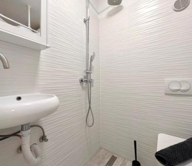 Sesvete Apartment | Cozy Studio w Floor Heating