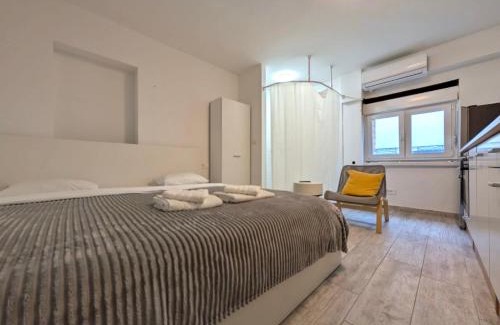 Sesvete Apartment | Cozy Studio w Floor Heating