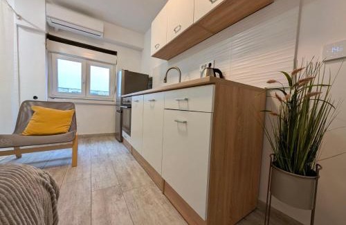 Sesvete Apartment | Cozy Studio w Floor Heating