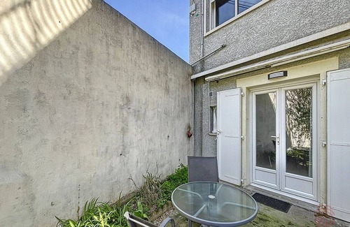 Lamalou-les-Bains Apartment | "Cozy Studio with Terrace, Parking, and WiFi Near Thermal Baths in Lamalou-les-Bains"