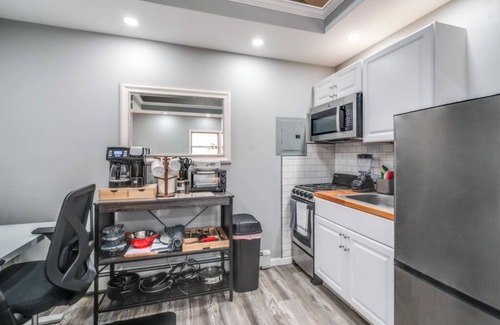 East Massapequa Apartment | Cozy studio with AC and WiFi in charming Massapequa