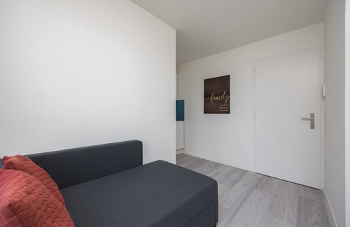 Sihlfeld Apartment | Cozy Studio with Balcony in the City (BE-41)