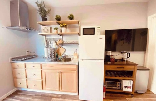Moreno Valley Apartment | Cozy studio with private Yard