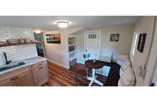 Waynesville Apartment | Cozy, stylish, country studio minutes from downtown Waynesville.