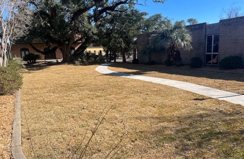 Pascagoula Apartment | Cozy Stylish Executive Studio, Great Downtown Pascagoula Location