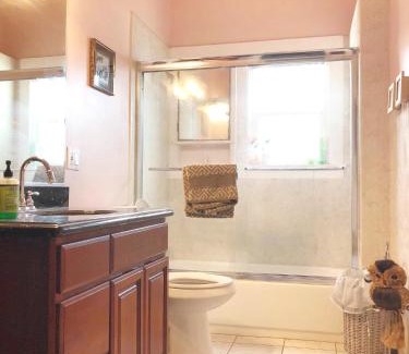 Monrovia House | Cozy Suite near City of hope