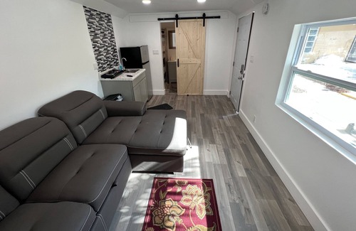 Shady Banks Apartment | Cozy Suite on 14th st