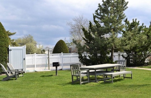 Avon Condo | Cozy Summer get-away, steps to the Beach! Central in-ground pool and picnic area