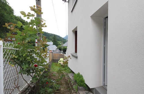 Mont-Dore Apartment | Cozy T2 with garden, near center, pet-friendly