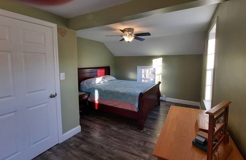Sudbury House | Cozy Three Bedroom Country Home