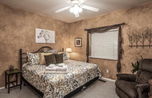 Derry Apartment | Cozy Timbers