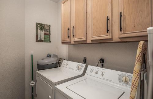 Derry Apartment | Cozy Timbers