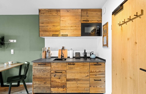 Reit im Winkl Apartment | Cozy top floor studio with pool & sauna