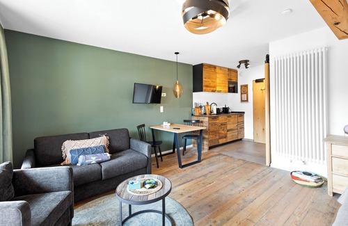 Reit im Winkl Apartment | Cozy top floor studio with pool & sauna