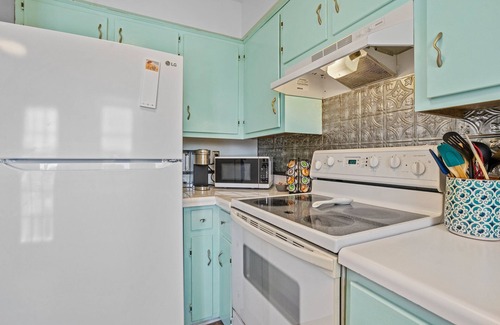 Sneads Ferry House | Cozy Townhouse w/Beach Access & Intracoastal View