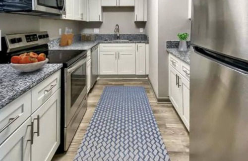 Kirkman South Apartment | Cozy trendy Condo/Apartment near universal studios 18 min from Disney