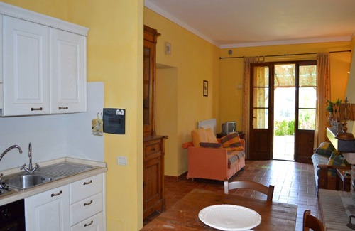 Asciano Apartment | Cozy Tuscan countryside escape