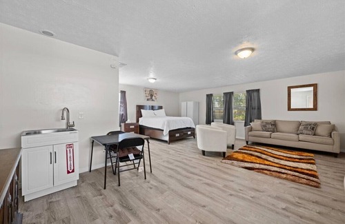 Orange Park Apartment | Cozy Unit with several amenities